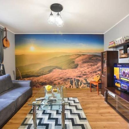 Apartament Folkowy Wujek Pod Gromadzyniem Ustrzyki Dolne Buitenkant foto